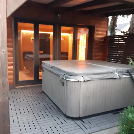 Vali Neni Kifozde Es Apartman Veroce Exterior photo