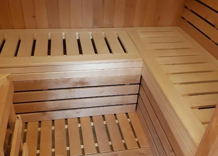 Vali Neni Kifozde Es Apartman