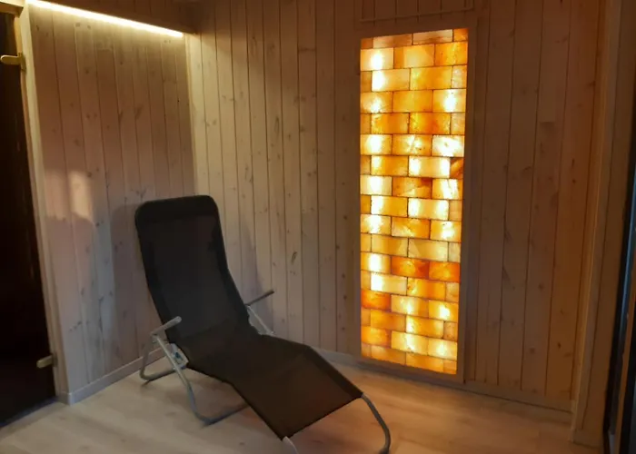 Vali Neni Kifozde Es Apartman