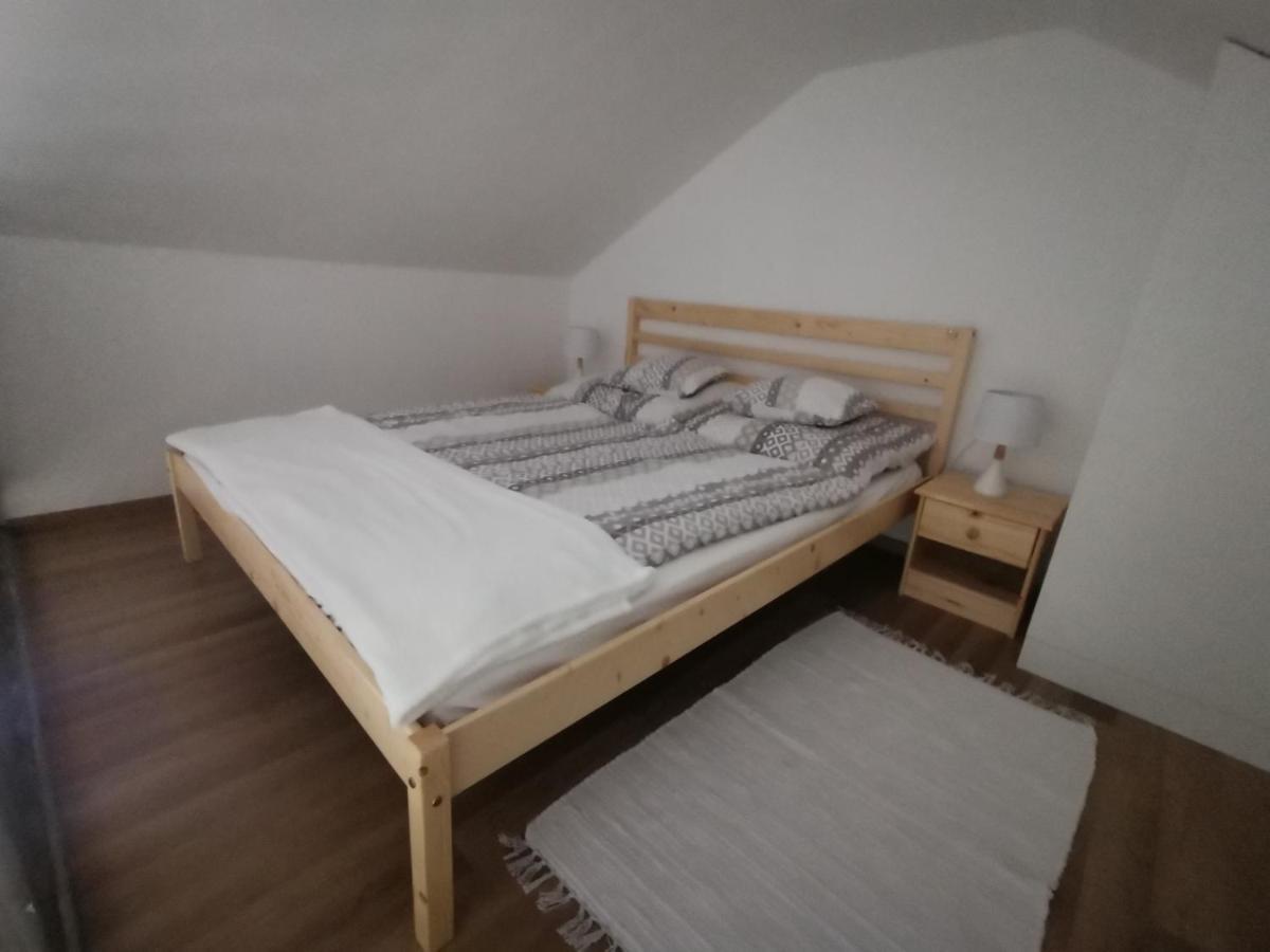 Apartment Vali Neni Kifozde Es Kismaros