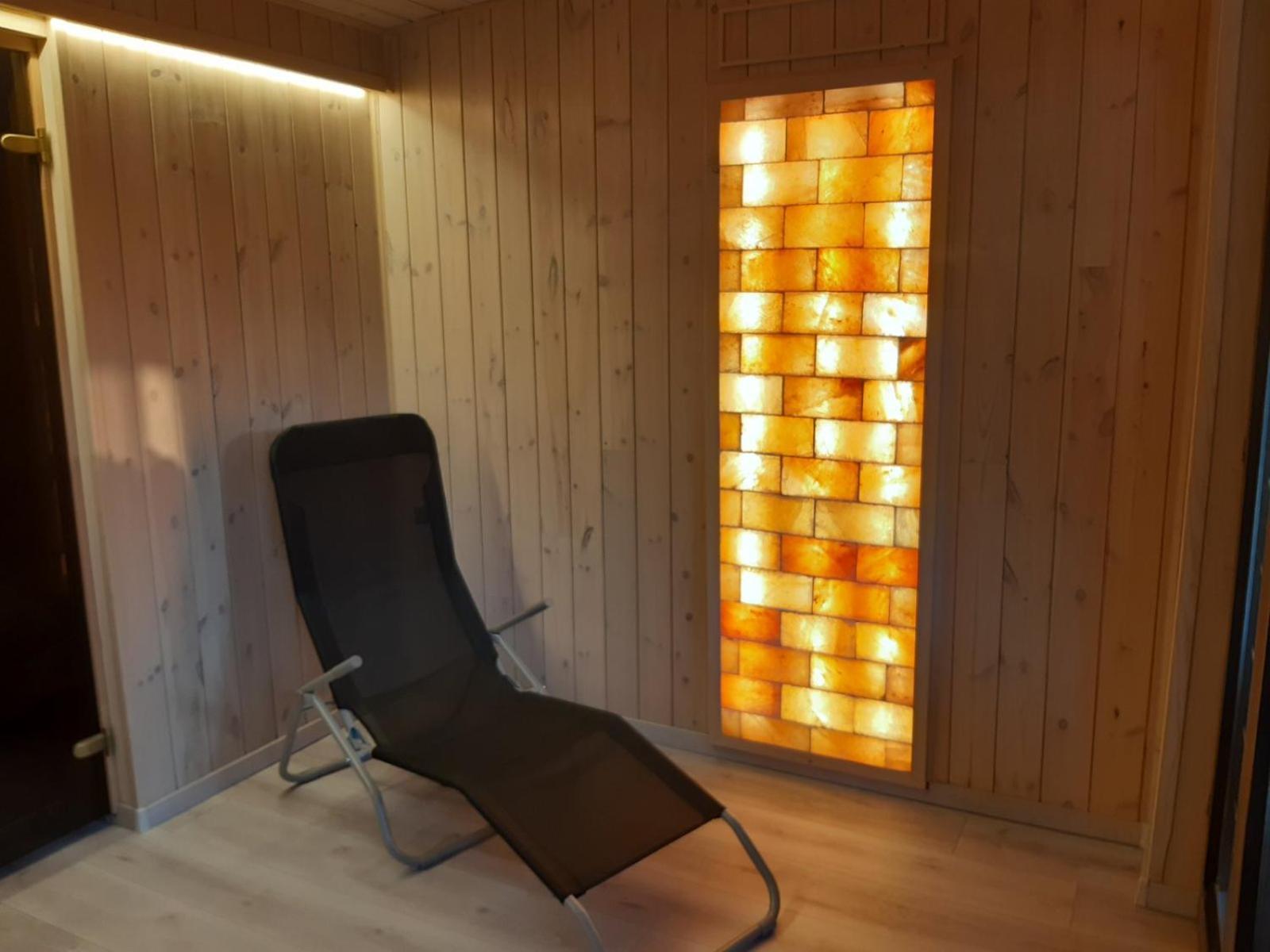 Vali Neni Kifozde Es Apartment *